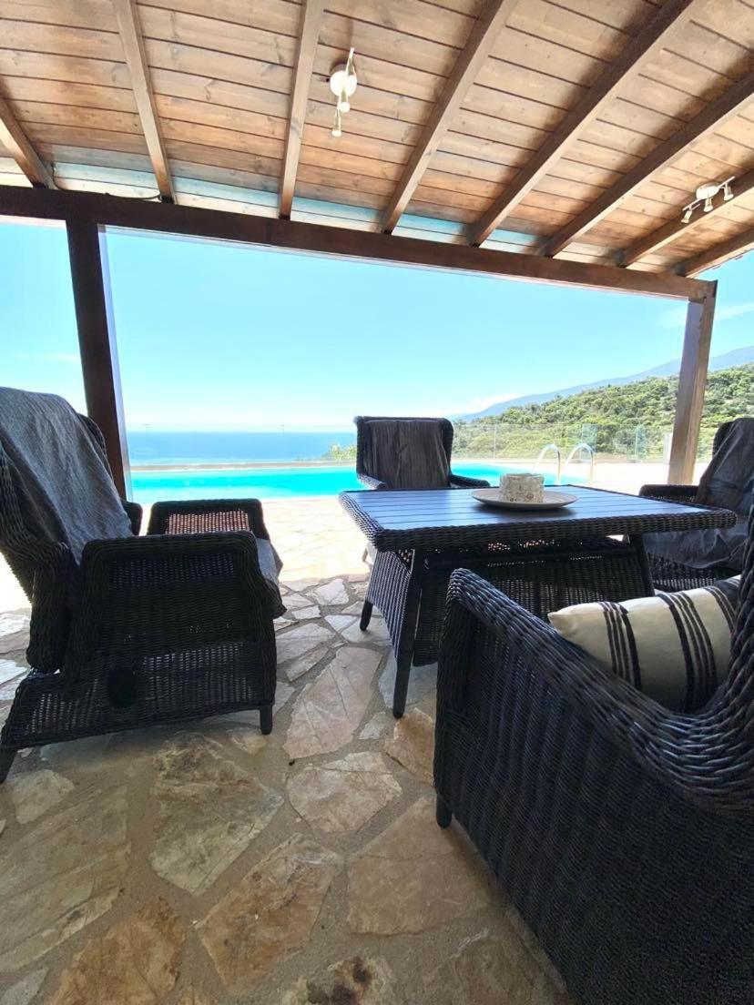 Apollo Romantic Sea View Villa Киверион Экстерьер фото